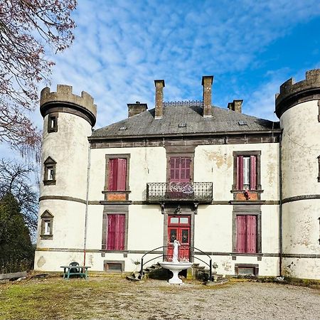 Le Chateau Giat Екстер'єр фото